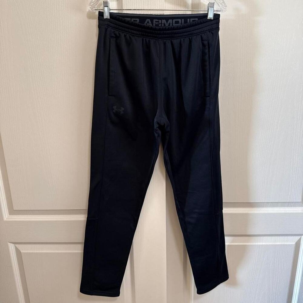 Men's Under Armour black sweatpants athletic size M